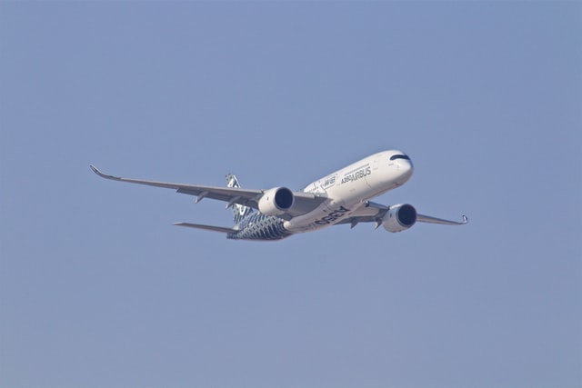 Україна скасовує всі авіарейси до Білорусі: список​