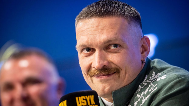 Усик переміг у поєдинку з Дюбуа