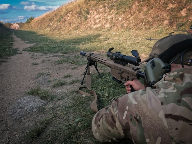 Перша жіноча військова форма в ЗСУ